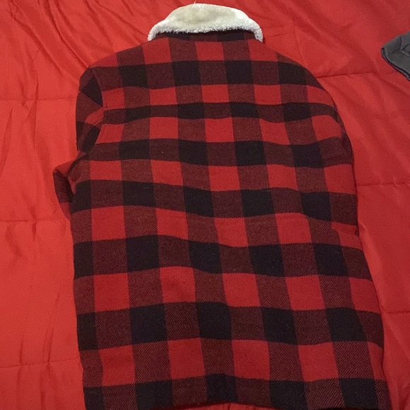 Red jacket - Picture 2 of 2